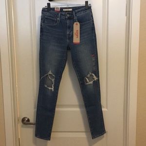 Levi’s skinny jeans